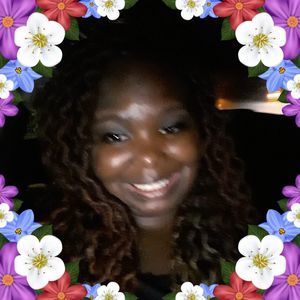 Meet your Posher, Lois